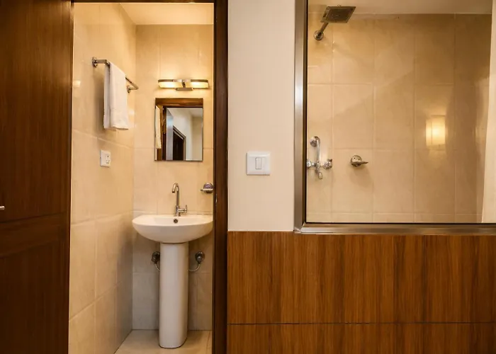 Doors Thamel Hotel 3*